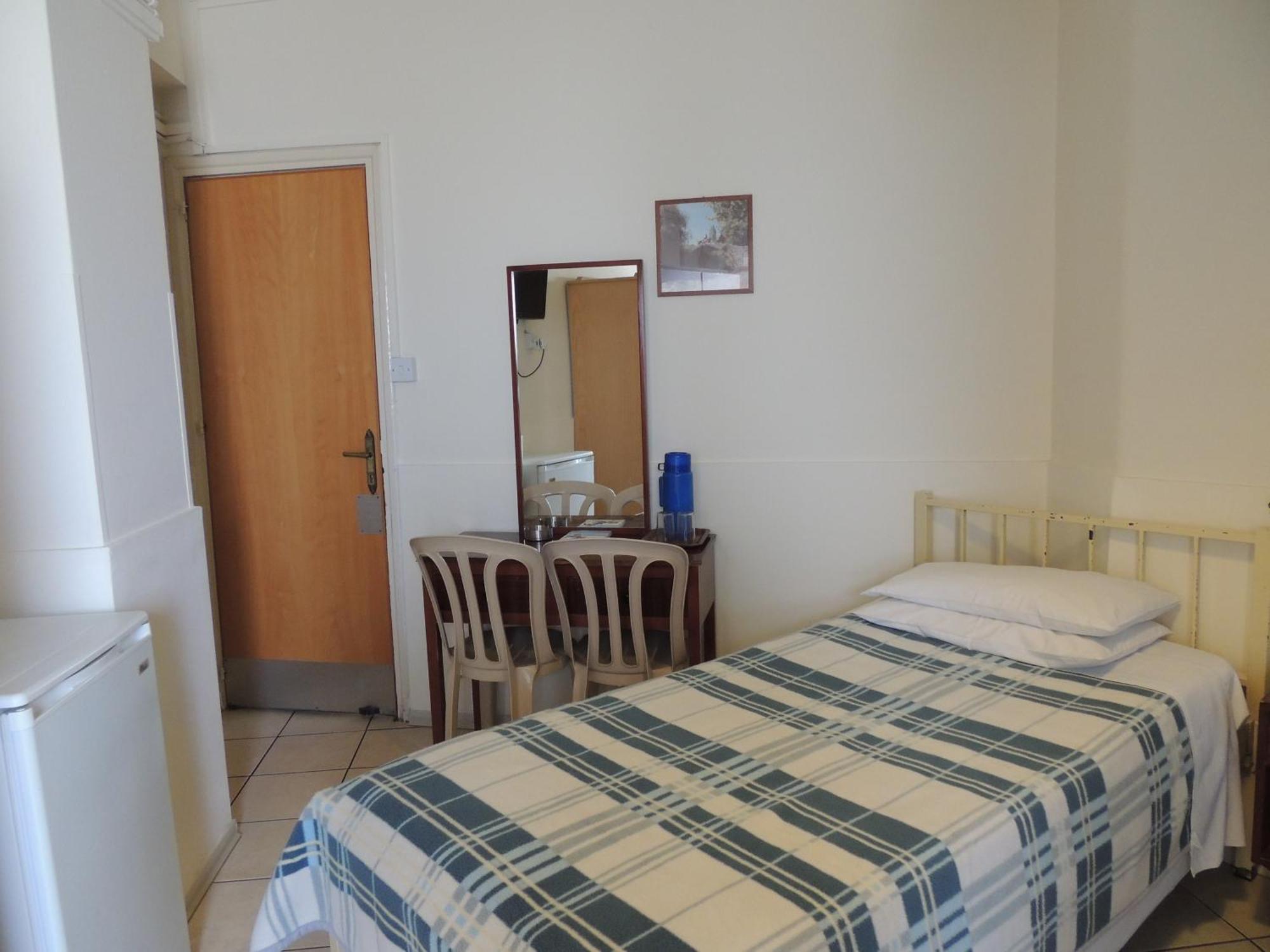 Delphi Hotel Nikosia Bagian luar foto